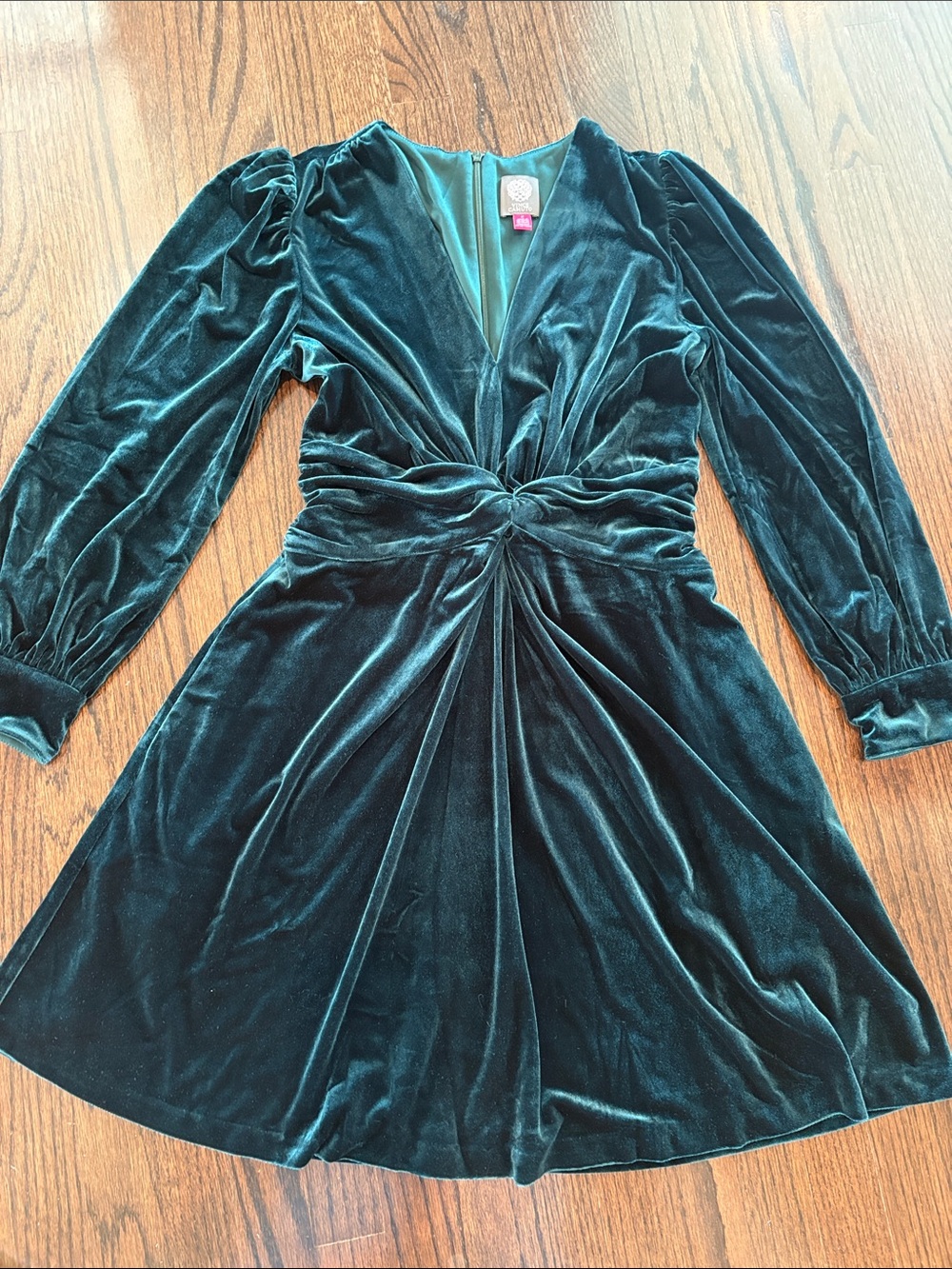 Vince Camuto Emerald Velvet Twist-Front Long Sleeve Dress